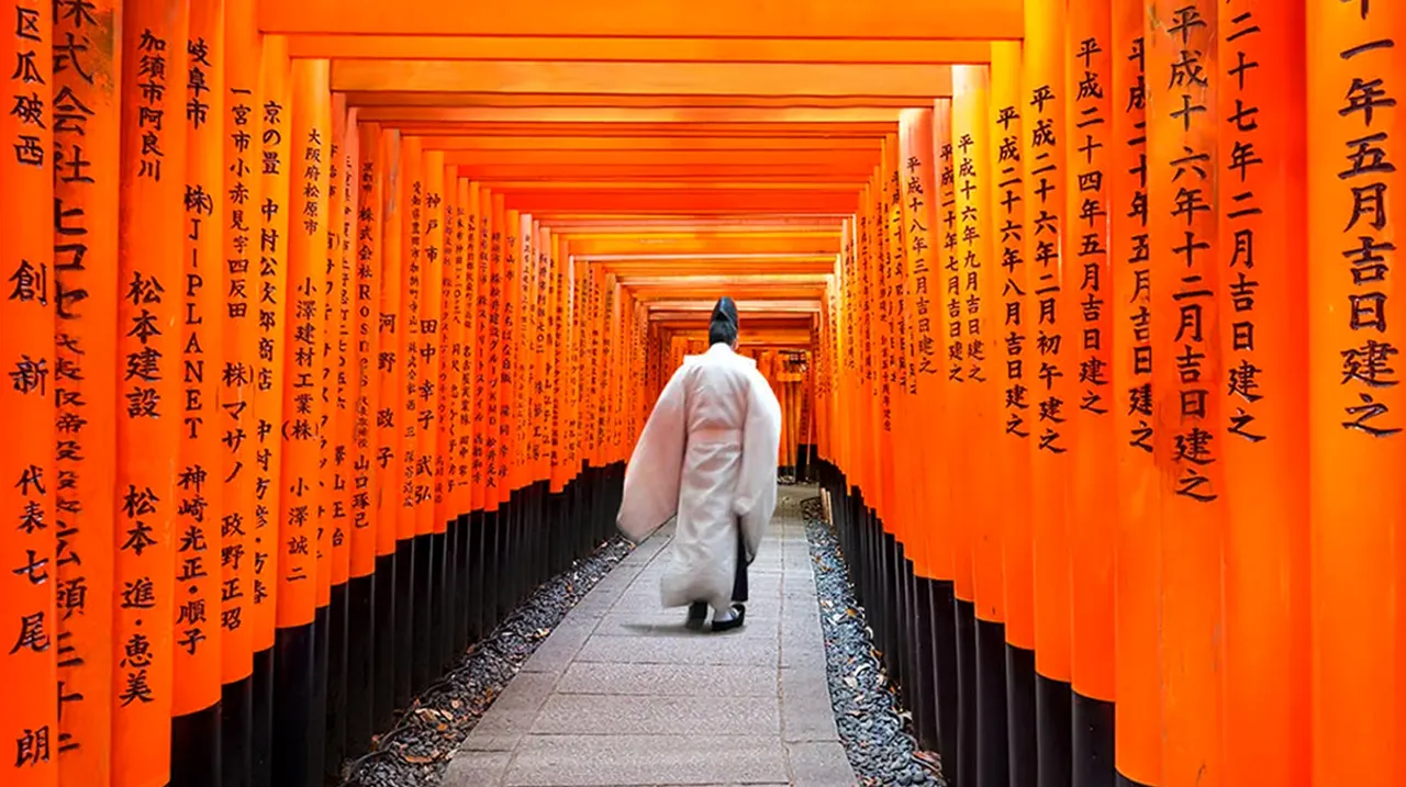 Kyoto Arashiyama, Nijo Castle, and Fushimi Inari One-Day Tour