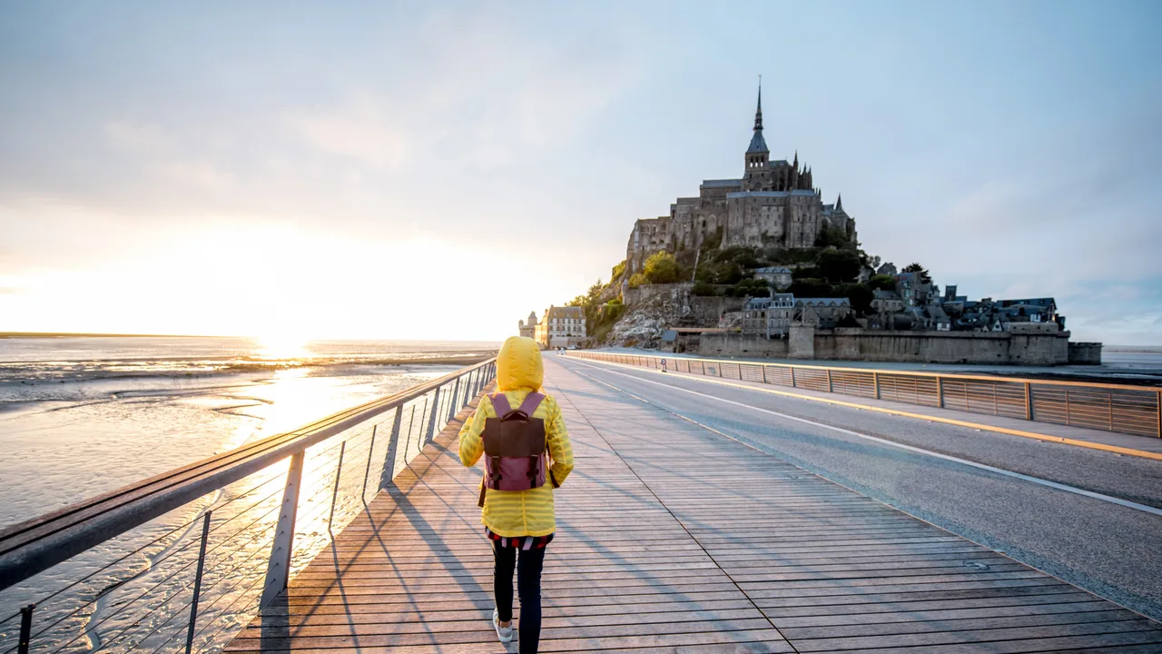 Mont Saint Michel Day Tour with Transport