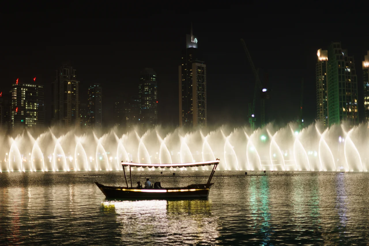 The Dubai Fountain Lake Ride or Boardwalk Ticket