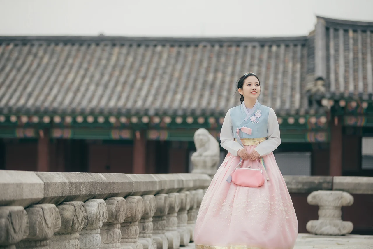 [Seohwa Hanbok]Seoul Gyeongbokgung Hanbok Rental Experience