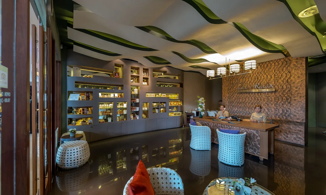 Let's Relax Spa at Terminal 21 Asok in Bangkok
