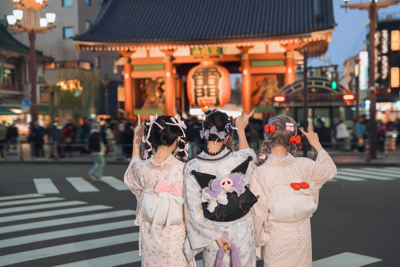 Tokyo Asakusa Kimono&Yukata Rental at Kimono Miyabi Asakusa Station 