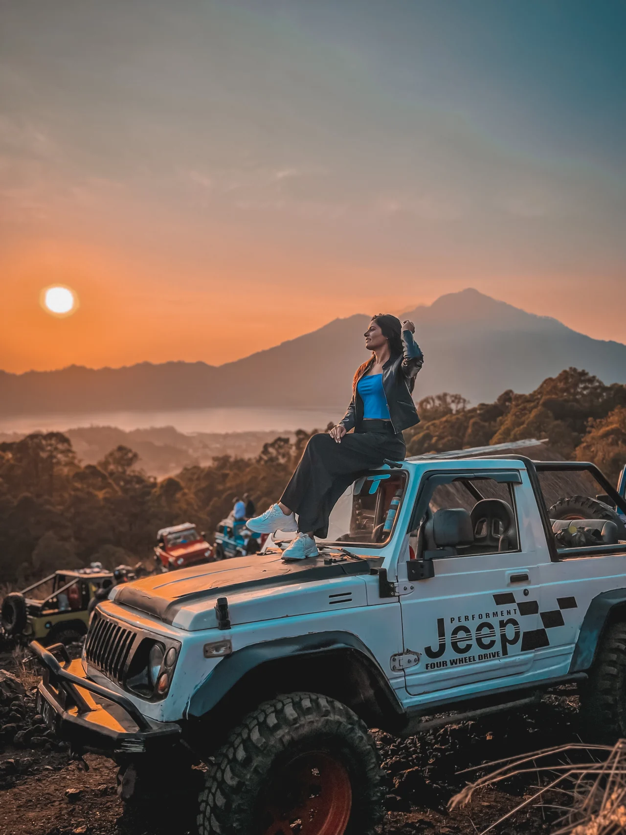 Mount Batur Jeep Sunrise Day Tour With Photographer