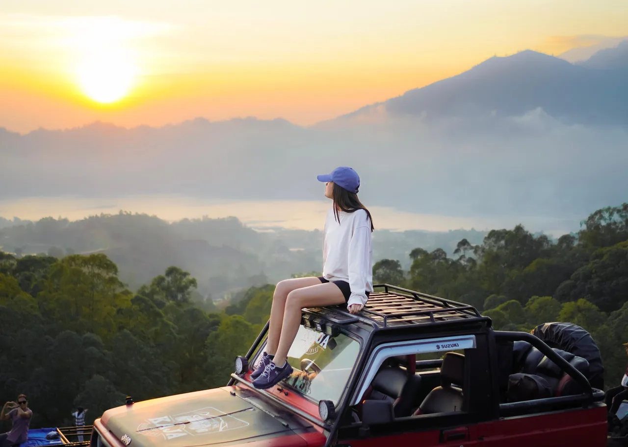Mount Batur Sunrise Jeep, Café & Photographer Tour