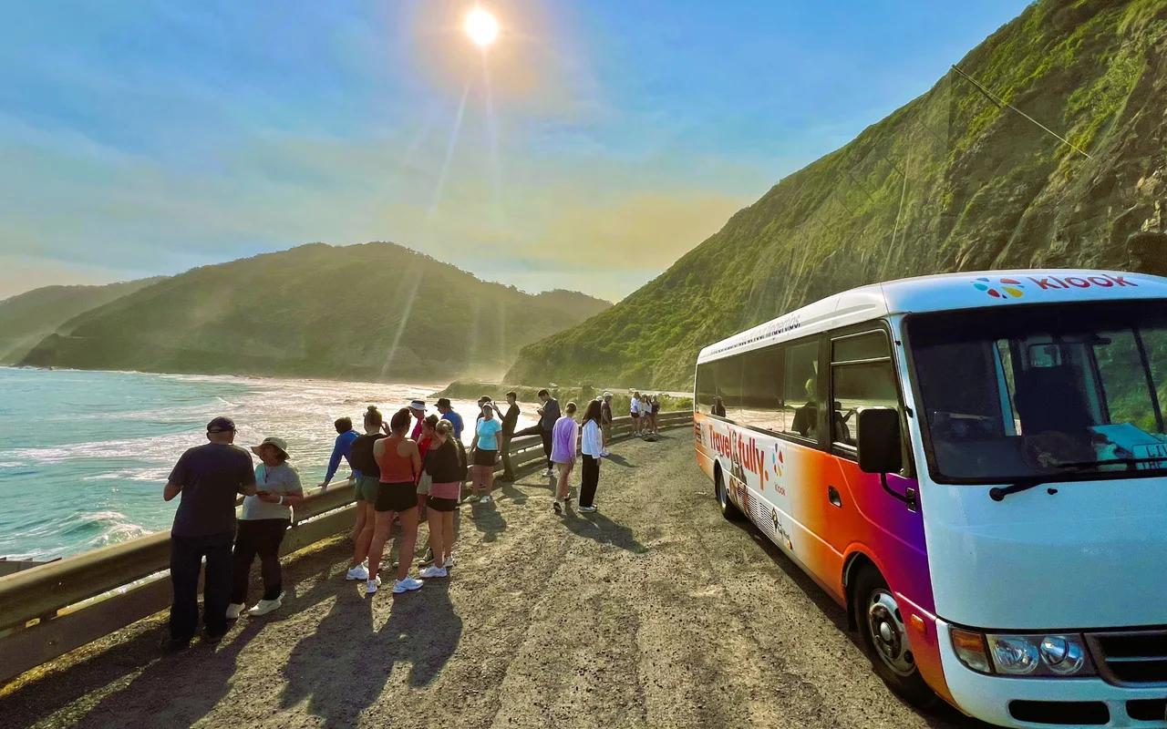 Great Ocean Road & 12 Apostles Tour + FREE City Tour