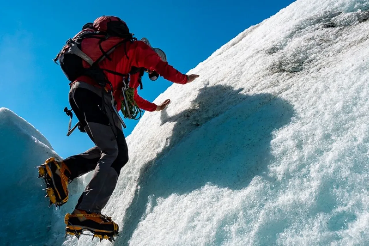 Glacier Helihike and Flight Experiences in New Zealand
