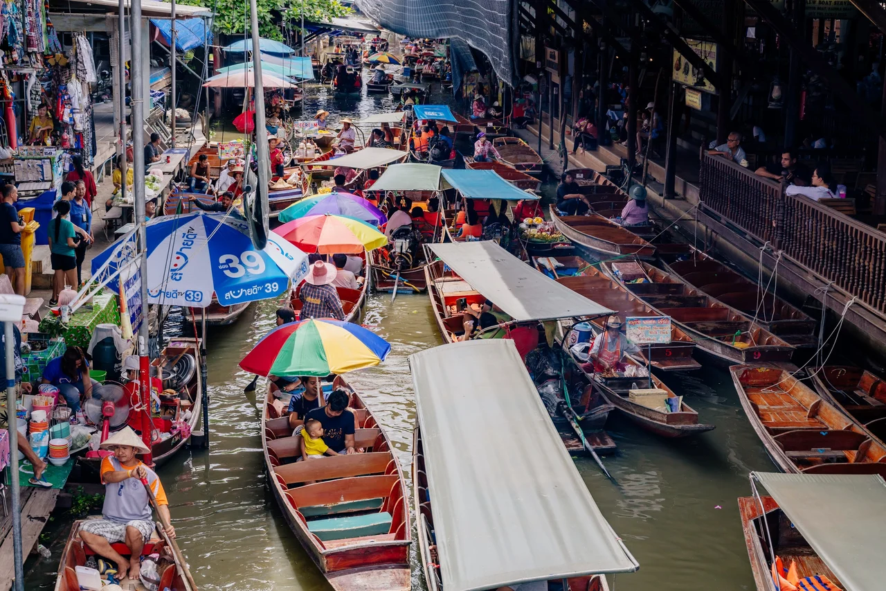 Floating Market With cafe (Bubble in the Forest,After the Rain)