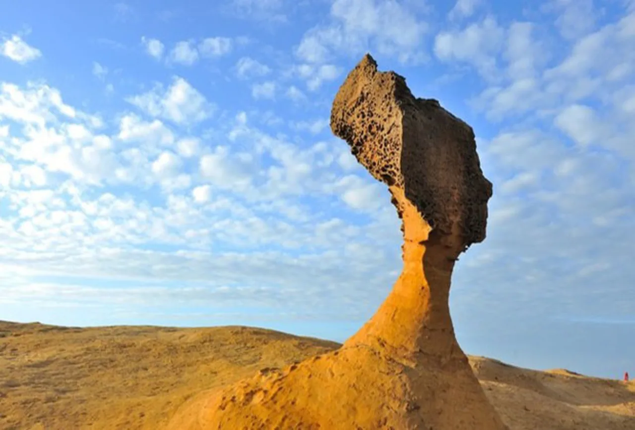 Yehliu Geopark & Jiufen Old Street Full-Day Tour