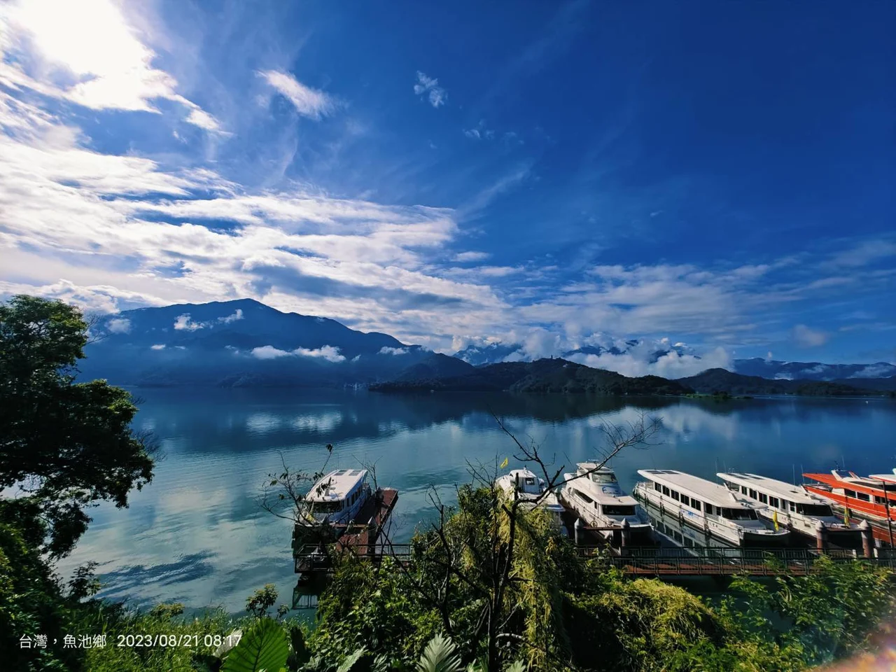 Sun Moon Lake & Cingjing Farm Day Tour with Taichung City Hotel Pickup (including Sun Moon Lake boat ticket)