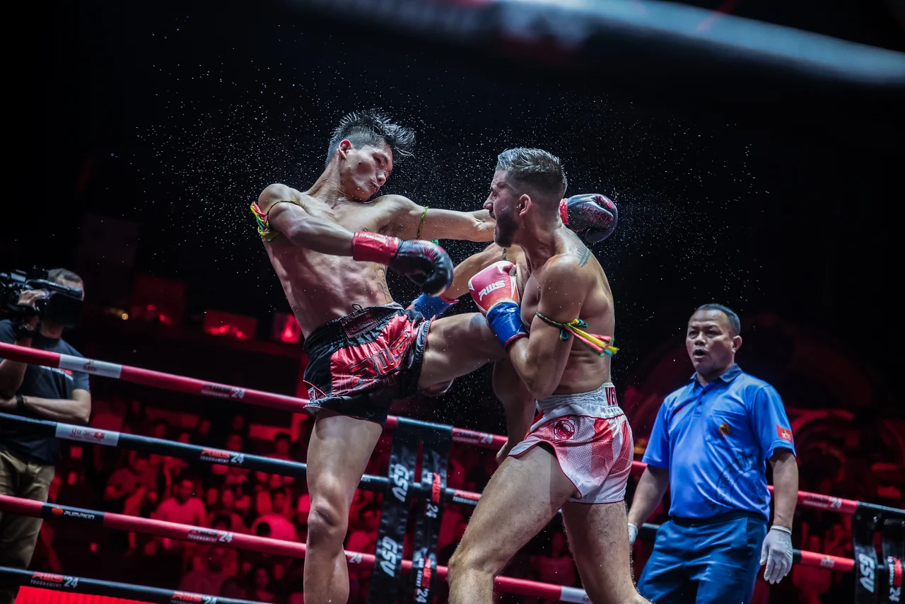 [Official] Muay Thai (Boxing) Match at Rajadamnern Stadium