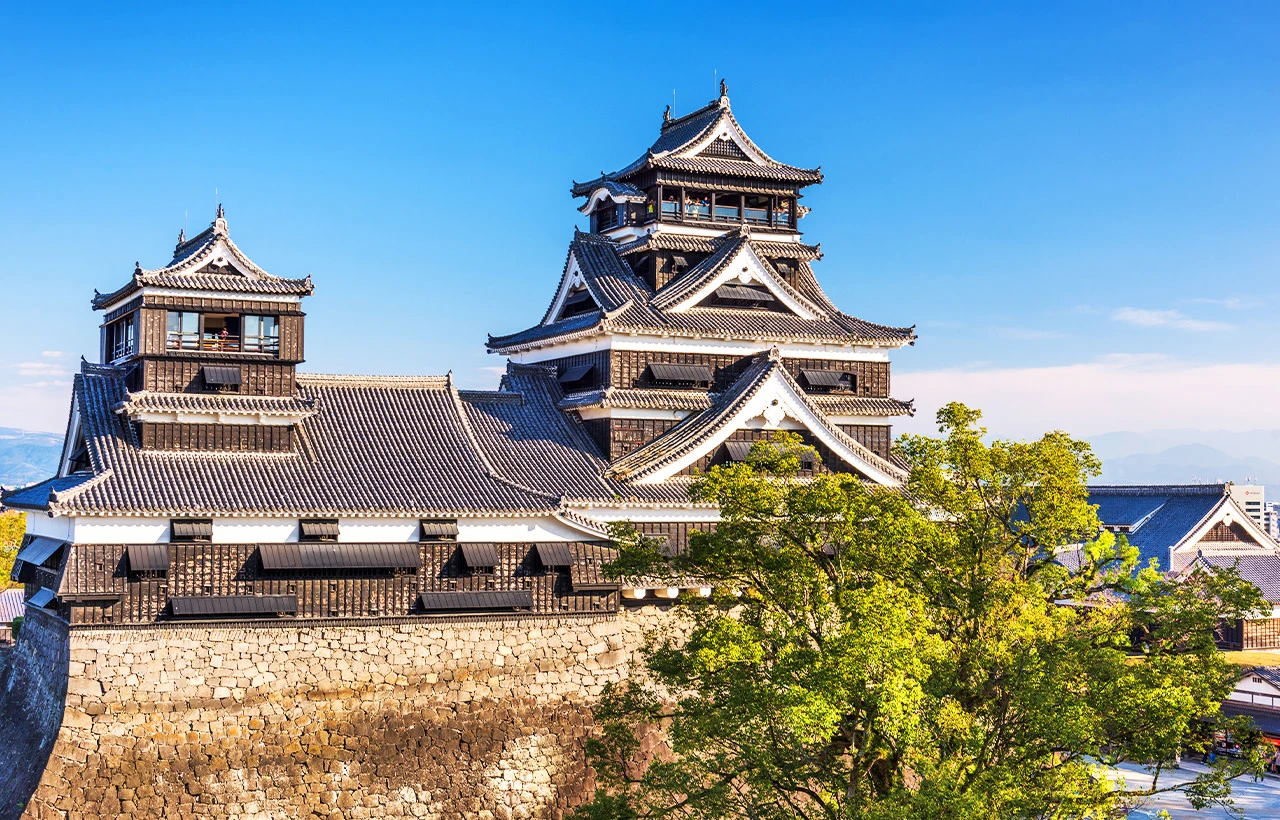 Kumamoto Castle & Mt. Aso (Including Volcano Shuttle Bus) & Kusasenri & Aso Shrine & Kurokawa Onsen Day Trip (From Fukuoka/Kumamoto)