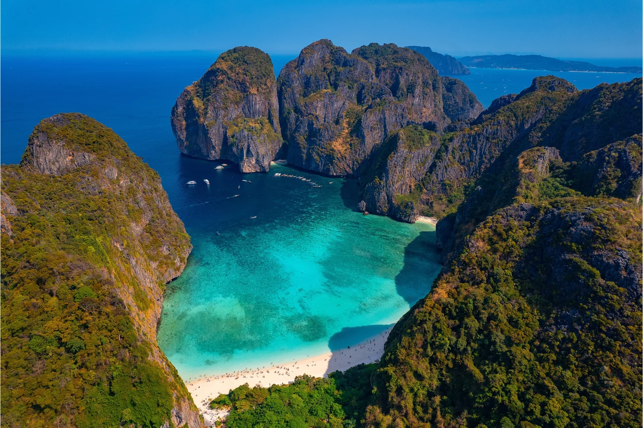 Phuket: Phi Phi, Maya & Khai Islands Tour by Premium Speed Catamaran