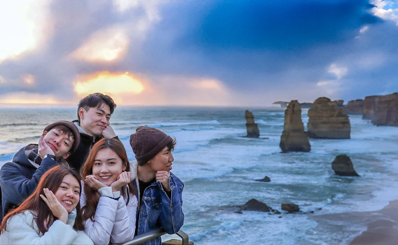 Great Ocean Road & 12 Apostles Tour + FREE City Tour