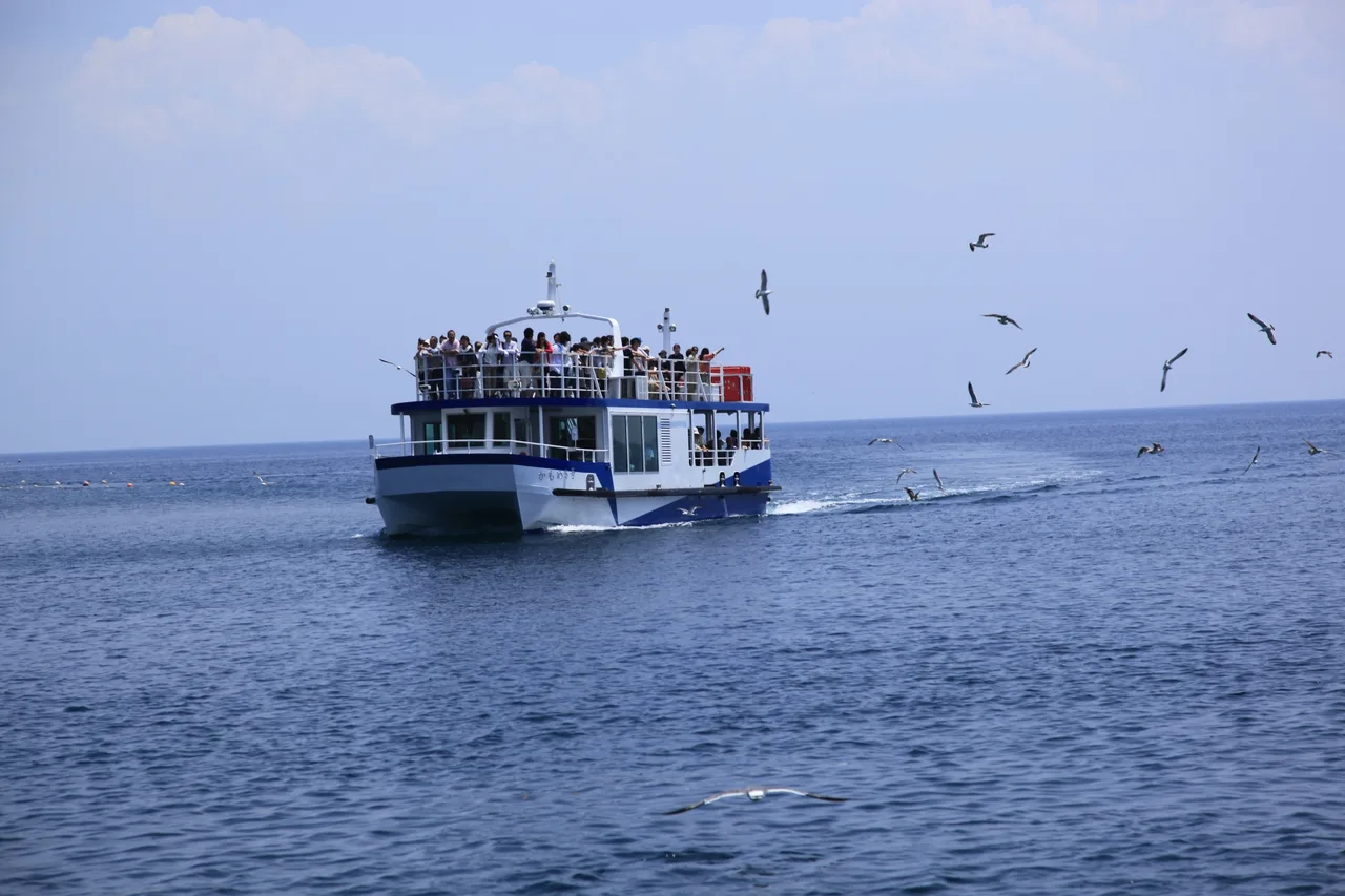 Kyoto Amanohashidate & Miyama Village: Includes boat cruise + cable car + crab lunch (pickup/drop-off in Osaka or Kyoto)