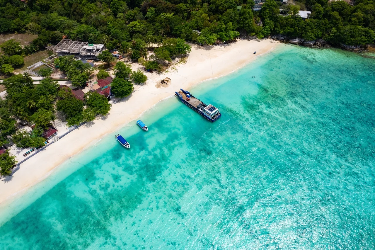 Racha & Coral Islands Day Tour by Speedboat